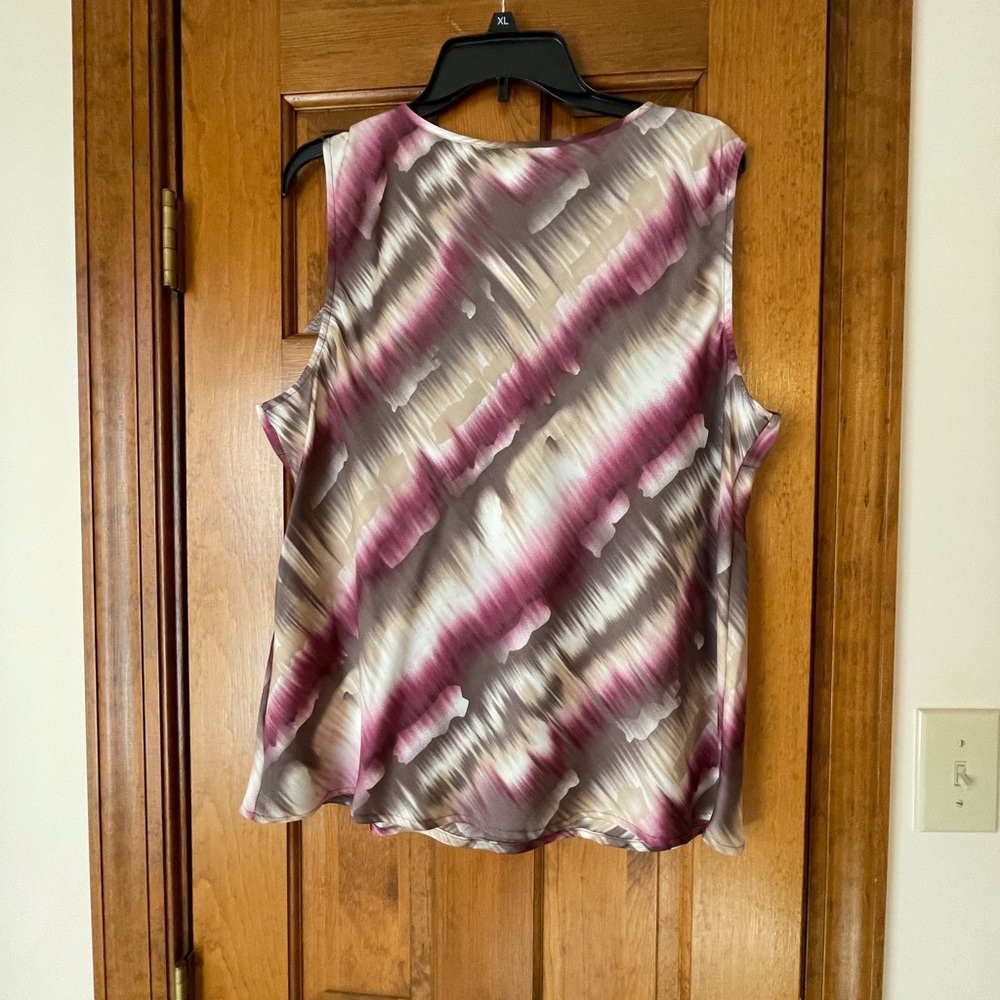 Dress barn blouse size XL SLEEVELESS - Picture 4 of 5